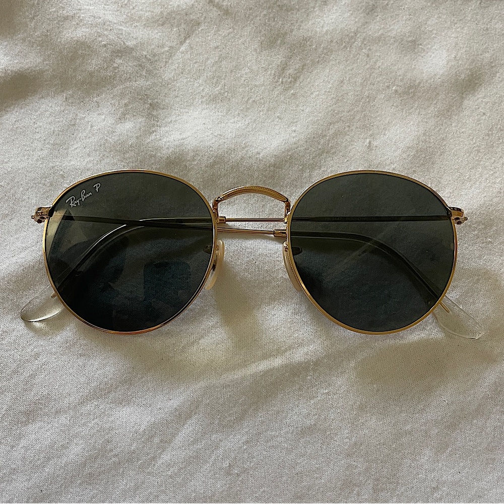 RAYBAN ROUND FRAME SUNNIES - new